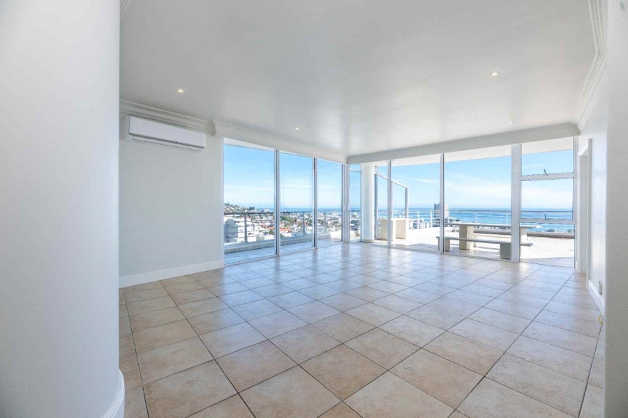 To Let 2 Bedroom Property for Rent in Sea Point Western Cape